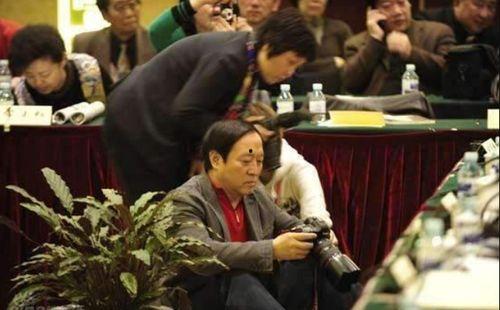 老汪爆料侯耀华拜师视频,侯耀华拜师幕后真相,老汪独家爆料视频曝光 第3张 老汪爆料侯耀华拜师视频,侯耀华拜师幕后真相,老汪独家爆料视频曝光 第3张