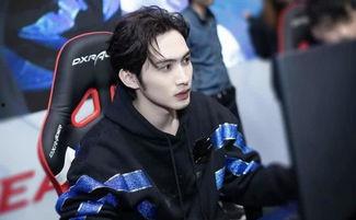 娱乐圈爆料王罗云熙是谁,娱乐圈爆料王,揭秘明星幕后故事 第2张 娱乐圈爆料王罗云熙是谁,娱乐圈爆料王,揭秘明星幕后故事 第2张