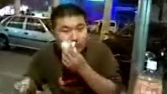 双食记粤语在线观看,舌尖上的美食对决  第2张