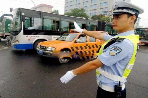 西安交警新闻爆料热线,守护城市交通安全的“耳目”