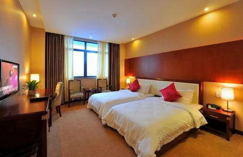 金龙酒店爆料视频曝光,惊人内幕揭露！