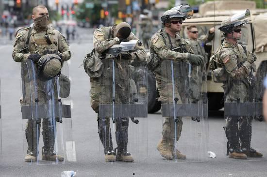 美国警卫队员爆料视频,揭露惊人内幕  第2张