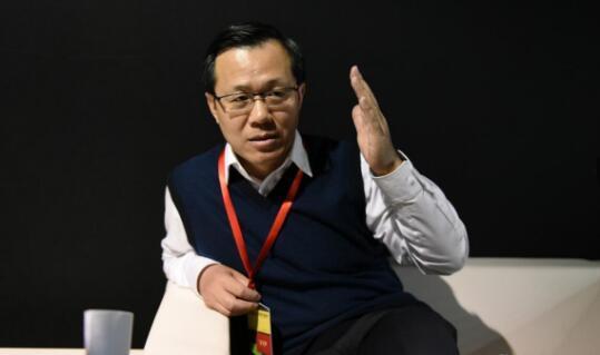 卓伟爆料桃花树视频,桃花树下惊现神秘视频,真相即将揭晓 第2张 卓伟爆料桃花树视频,桃花树下惊现神秘视频,真相即将揭晓 第2张