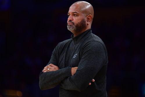 骑士主教练爆料视频,训练幕后故事与战术解析 第2张 骑士主教练爆料视频,训练幕后故事与战术解析 第2张