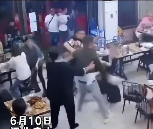 唐山打人外媒爆料了吗视频,外媒视角下的激烈冲突与全球关注  第2张